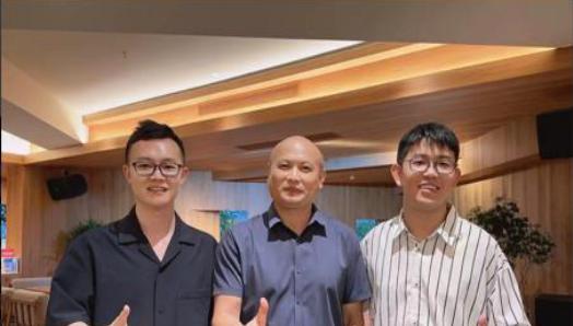 曹老师心理咨询项目签约合作合影